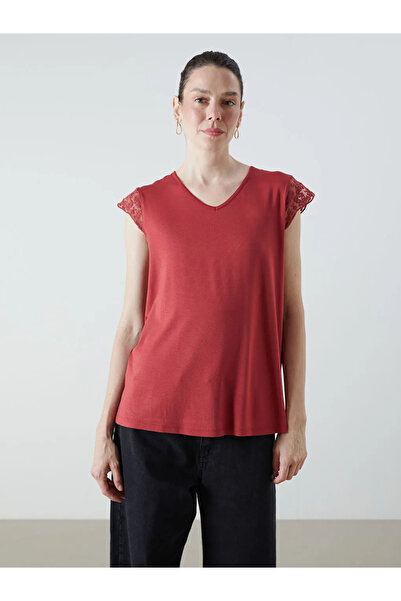 LC Waikiki Red V-Neck Lace Detailed Blouse