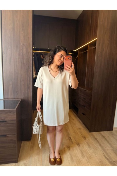 BÜŞRA PERKER V-Neck Short Sleeve Basic Dress