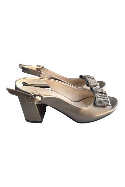 örnek Acarbey Comfortable and Stylish Heeled Shoes