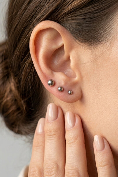 Elika Silver Top Model Triple Earring Set