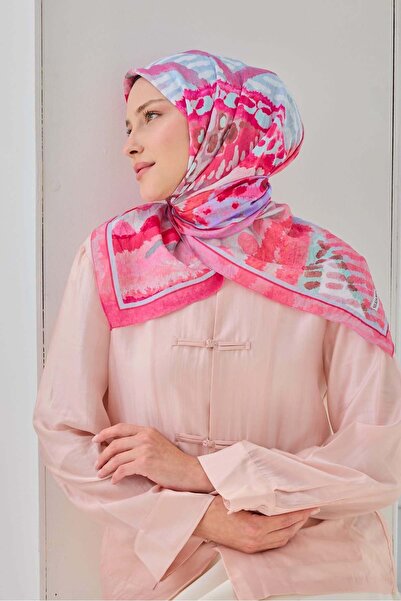 Silk Home وشاح فيلورا بتصميم فني باللون الفوشيا