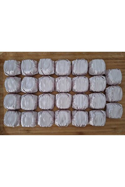 Bolçi YALDIZLI BüTÜN ANTEP FISTIKLI PAPATYA PEMBE 400 gr