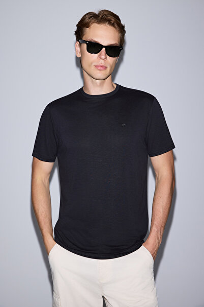 U.S. Polo Assn. Men's Black Basic T-Shirt 50322279-Vr046