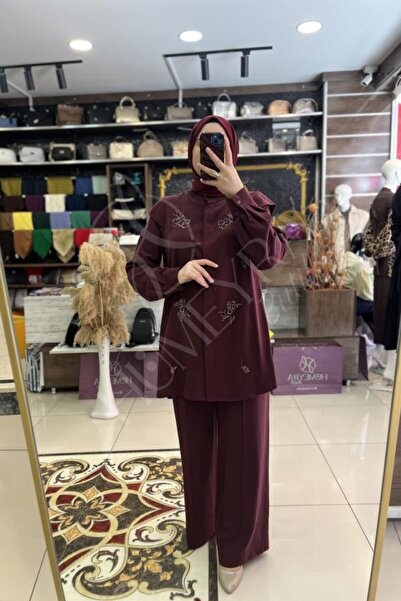 Nuss Flower Embroidered Suit