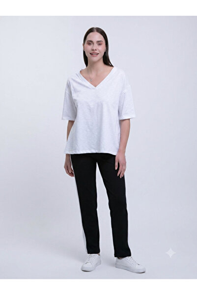 MODAM DENSTINY Women's V-Neck White Flared Oversize Short Sleeve Cotton T-Shirt
