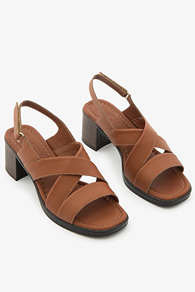 SAYL Tan Genuine Leather Cross-Strapped Thick Heeled Women's Sandals