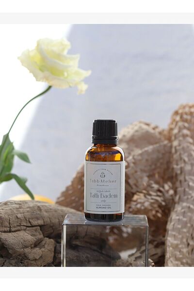 Tubb Atelier زيت اللوز الحلو / طبيعي ومعصور على البارد