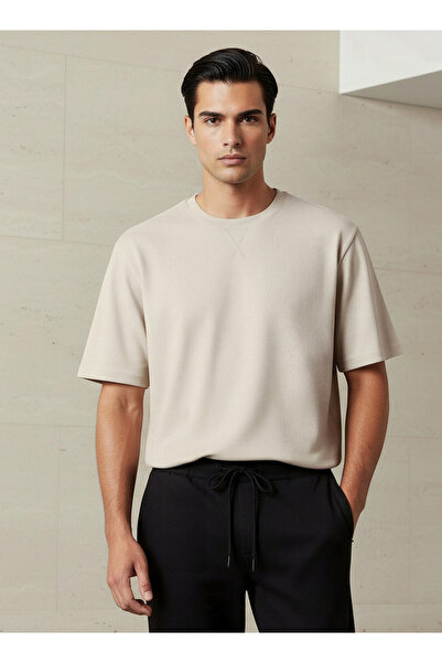 FAV Men Relaxed Fit Crew Neck Short Sleeve Textured T-shirt