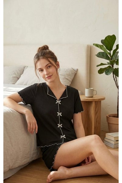 Noirelle Lingerie Kadın Siyah Kurdele Detaylı Fırfırlı Fitilli Şortlu Pijama ...