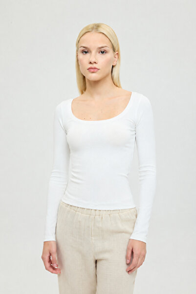 SHEISMONO Soft Rib Oval Neck Blouse Ecru
