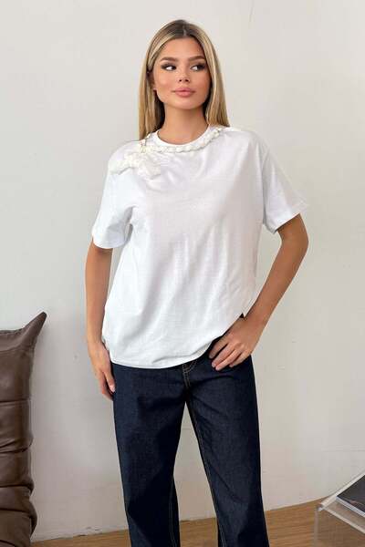 GİYSA Women's Crew Neck T-Shirt with Accessory Detail White - 26Y 26992