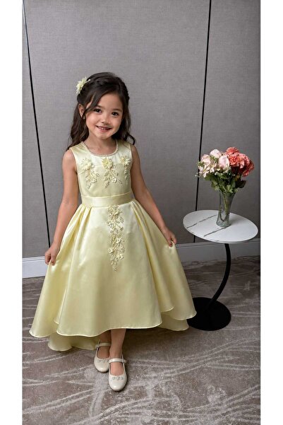 Marllow Girls' Dress with No Sleeves Is Very Stylish