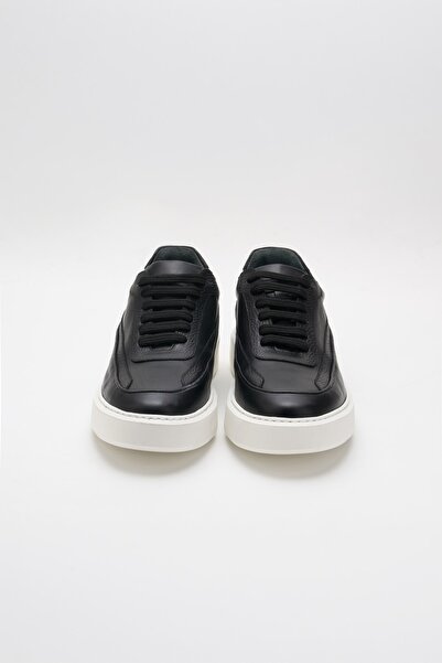 Velvarde Thick Sole Sports Shoes Black