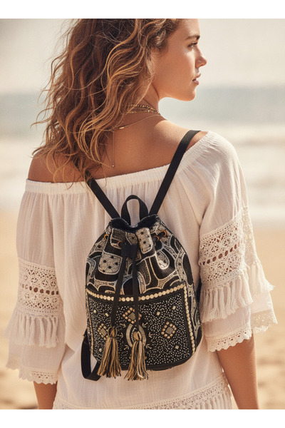 MILANO COLLECTION Rucsac Boho Negru si Crem, model damasc, lucrat manual, gea...