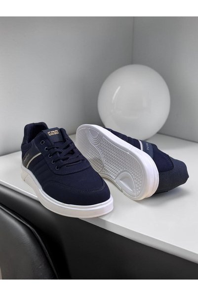 FRM Sneakers