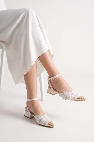 SEFERİ Women's White Lace Shoes with Gold Accessories and Thick Short Heels S...