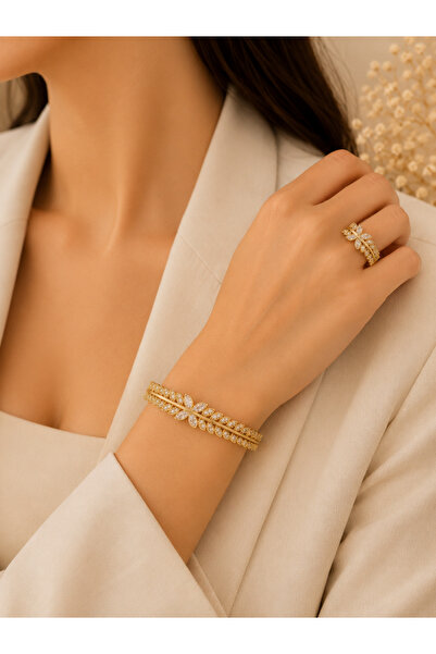 Generic Bracelet with ring, gold-colored zircon.