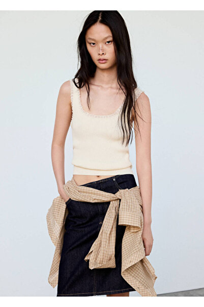 MANGO Woman Ribbed top with lace details