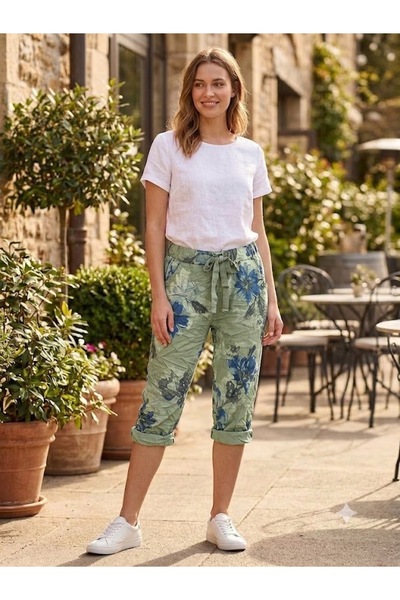 AYASOFYA OTANTIK Women's Italian Elastic Waist Floral Patterned Capri Bermuda