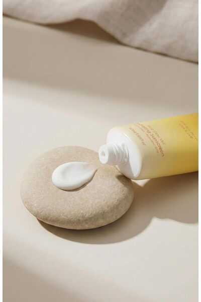korean skin lab Rice Glow Veil Hydrating Sunscreen SPF 50+ PA++++ (50ml). No White Cast Daily Sun Block .
