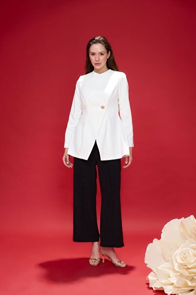 Birgül Bektaş Ecru Vivienne Waist-Slit Rose Buttoned Jacket