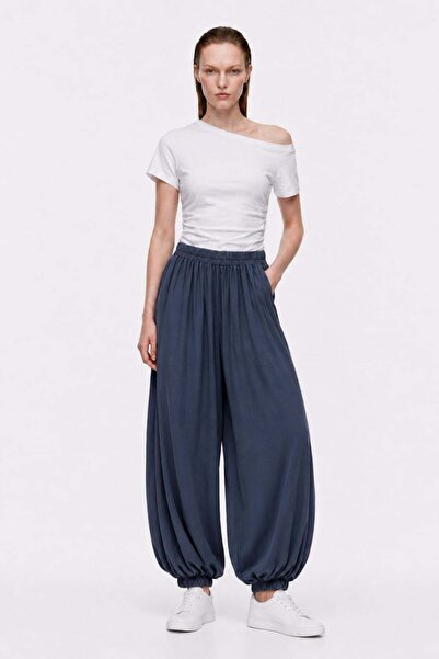 HAKKE Modal Baggy Trousers
