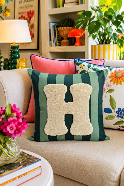 Pilloveland Husă de pernă brodată Punch - 43*43 cm - Litera H verde - PNK001