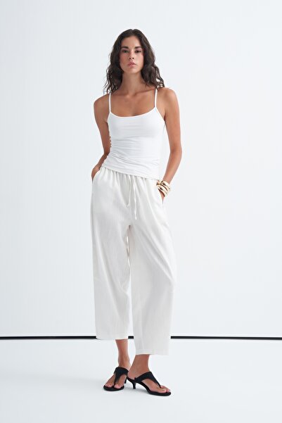 EBU Prive Women's Balloon Pants Ecru