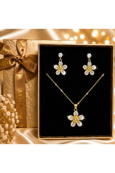 velve Feeling jewelry set, necklace with pendant and flower earrings with cry...