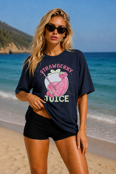 FECCY Premium Strawberry Juice Printed Oversize Women's T-Shirt Men's T-Shirt...