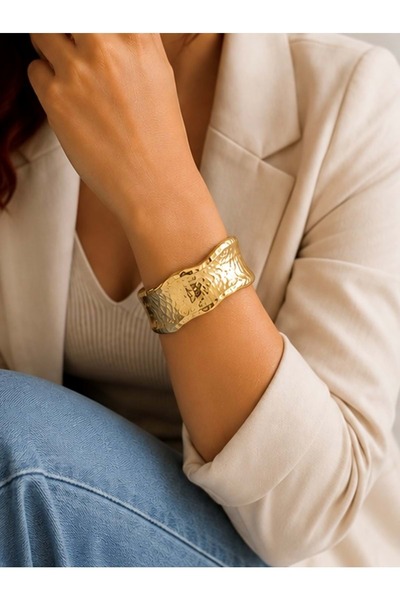 ACAR TAKI Wide Wavy, Textured Pattern, Gold Color Clasp, Bracelet Acr9814