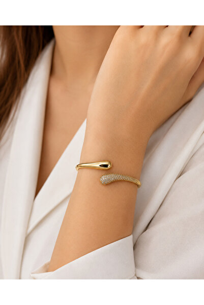 Belasso Vip Gold Color Zircon Stone Open-Ended Handcuff Bracelet