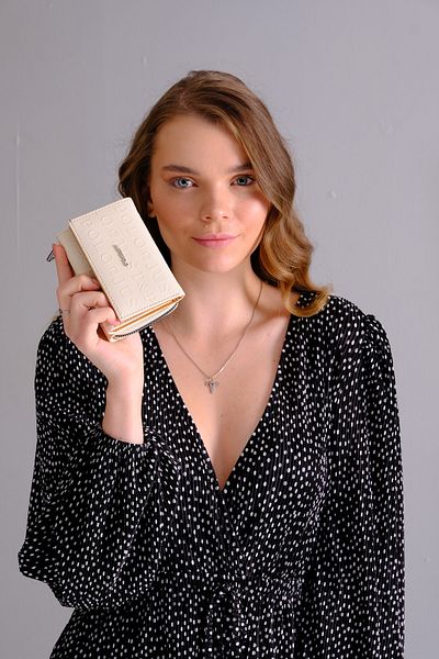 Just Polo Women's Cream 6 Card + 1 ID Compartment Embossed Printed Vegan Wallet with Snap and Zipper Closure