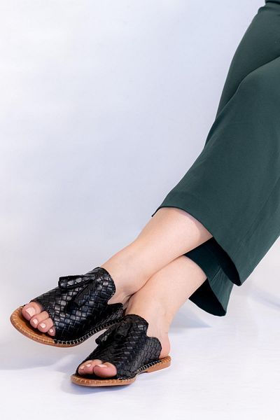 Capone Outfitters Capone 010 Tasseled Black Women's Slippers