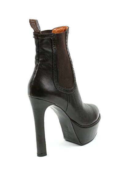 CANES AYAKKABI Kadın Kahve Deri Yüksek Topuklu Yanları Lastik Detaylı Bot