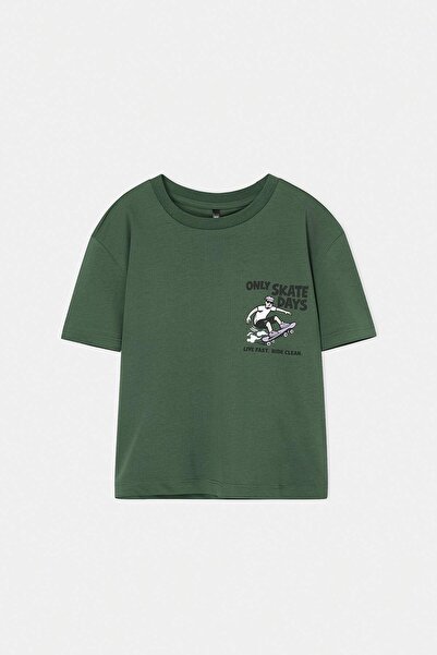 TRENDYOLKIDS Green Plain Knitted T-Shirt Tkdss26Ts00087