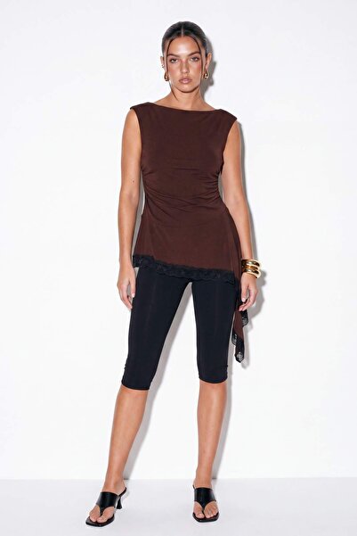 Drop by TrendyolMilla Smeđa bluza od likre sa čipkastim detaljima TDRSS26BZ00064