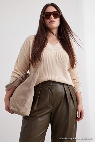 Trendyol Curve Ecru V-Neck Knitwear Sweater with Gathered Sleeves Tbbaw23An00023