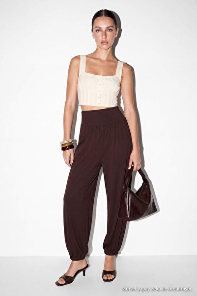 Drop by TrendyolMilla بنطلون بني محبوك بخصر مرتفع TDRSS26PL00064