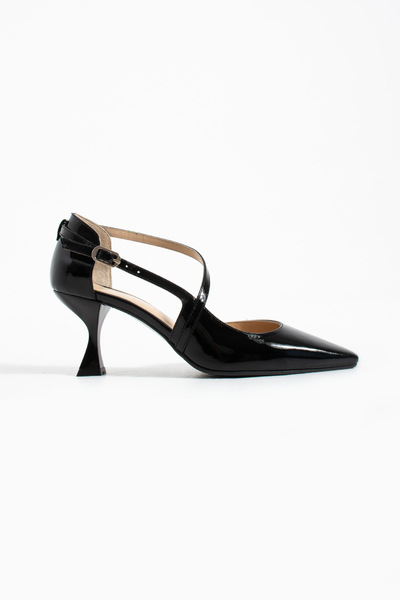 Siena Shoes حذاء نسائي من Savel مصنوع من الجلد الطبيعي بكعب وشريط مطاطي باللو...