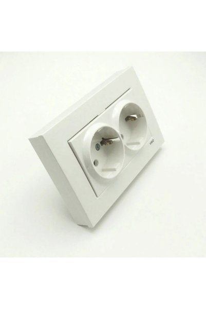 Viko Meridian Viko Karre Meridian White Double Grounded Socket Mek.