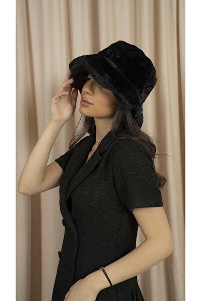 mica Knitted Winter Hat