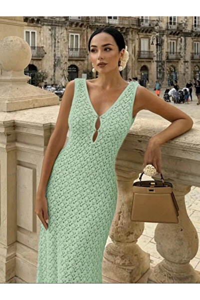 Butik قميص نسائي طويل بياقة على شكل حرف V فستان تريكو