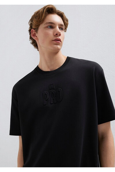 Mavi Pro Black T-Shirt Relaxed Fit / Comfortable Cut 0613434-900