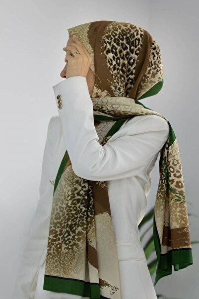 Vissona KREP RENKLİ FIRÇA VE LEOPAR DESENLİ ZÜMRÜT YEŞİLİ RENKLİ 75X195 KIRIŞ...