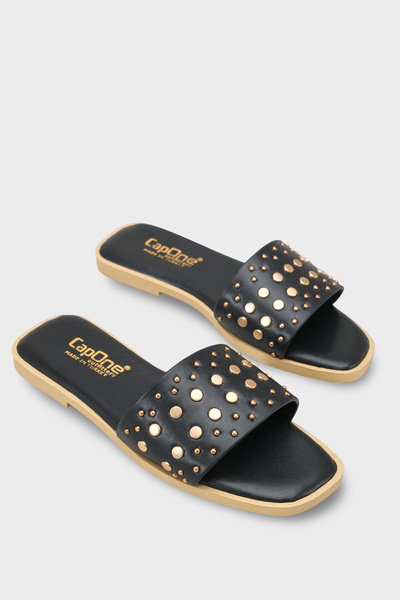 Capone Outfitters Women's Short Heeled Slippers with Metal Look Accessories a...