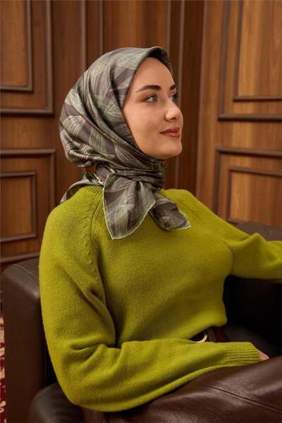 Silk Home Tivil İpek Eşarp IST 11488- 06 Yeşil Çiçekli Desen