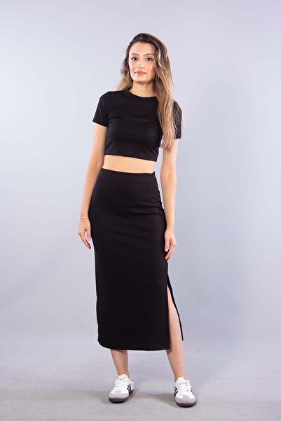 Mckanzie 6148 crop top and skirt set