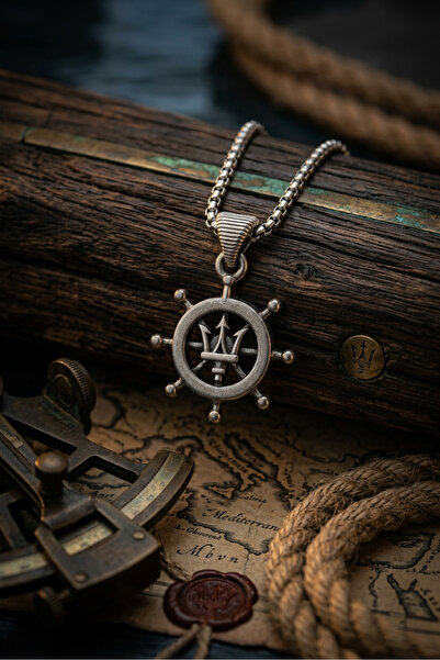Begondio Spear Rudder Handcrafted Stainless Steel Chain Men's Necklace