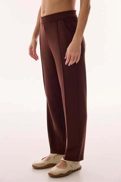 Penti Pantaloni maro regular din modal, cu aspect curat